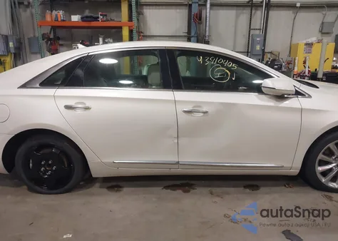 2014 Cadillac Xts Premium из США, поврежденный, VIN 2G61P5S38E9215405